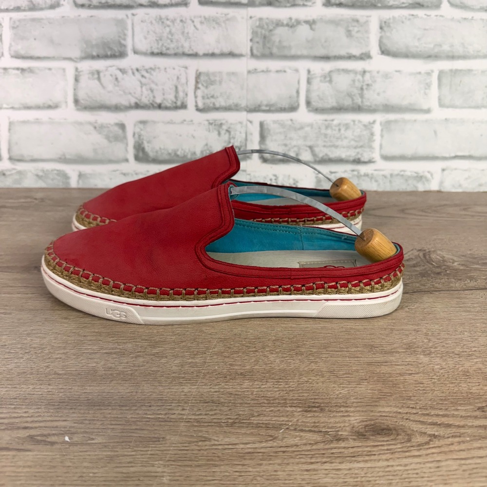 UGG Tioga Espadrille Slip On Leather Whipstitch Red Womens 9